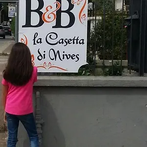 La Casetta Di Nives Couette-café